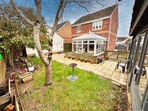 Photo 16- click for photo gallery